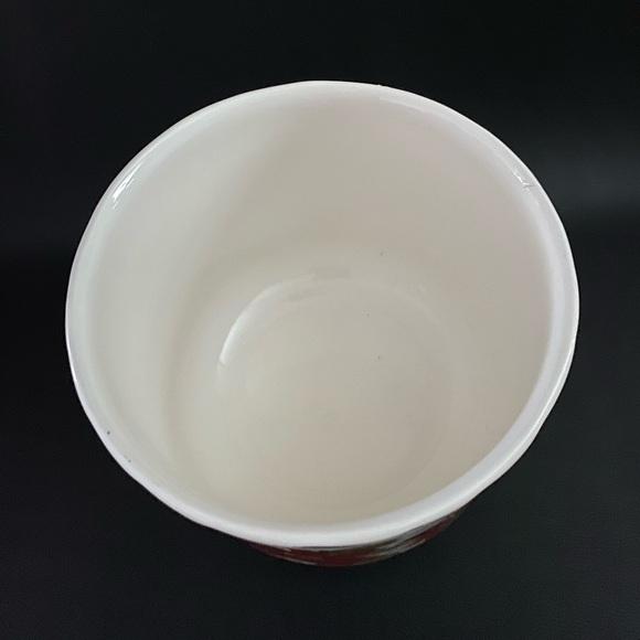 Poinsettia Pattern Ceramic Flower Pot - Picture 4 of 10